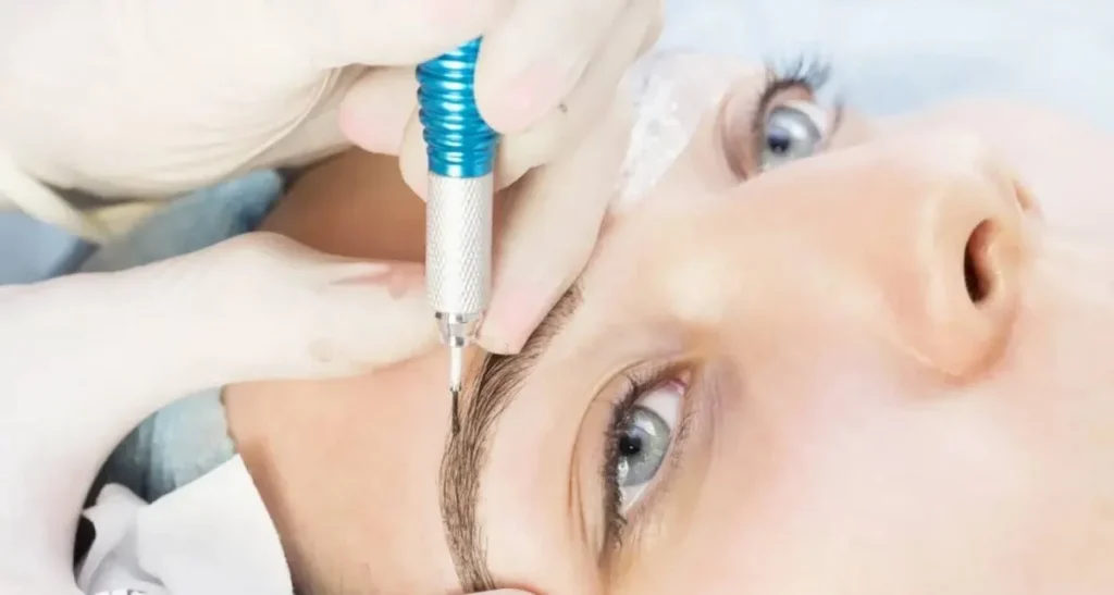 بهترین دکتر برای کاشت ابروی پهن دخترانه در تهران