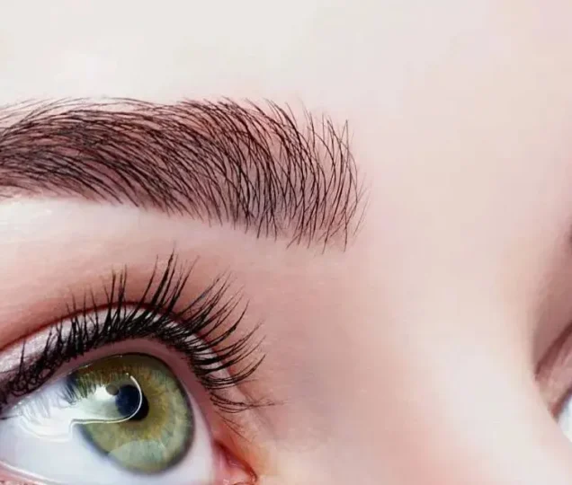کاشت ابرو پهن دخترانه با نتایج طبیعی