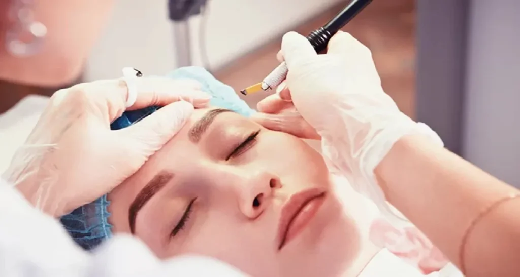 علت ریزش موی سر بعد از کاشت ابرو