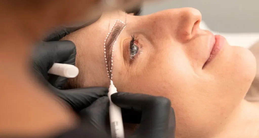 رابطه بین ریزش مو سر با کاشت ابرو