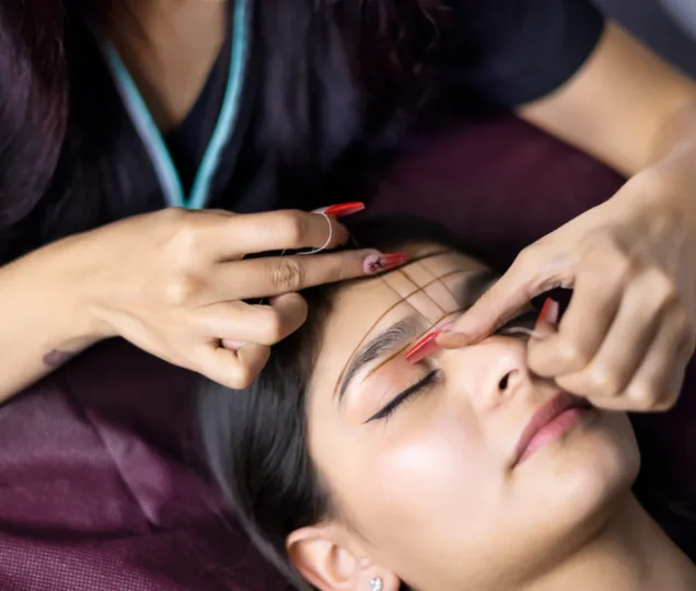 کاشت ابرو در افرادی که سابقه جراحی پلاستیک دارند