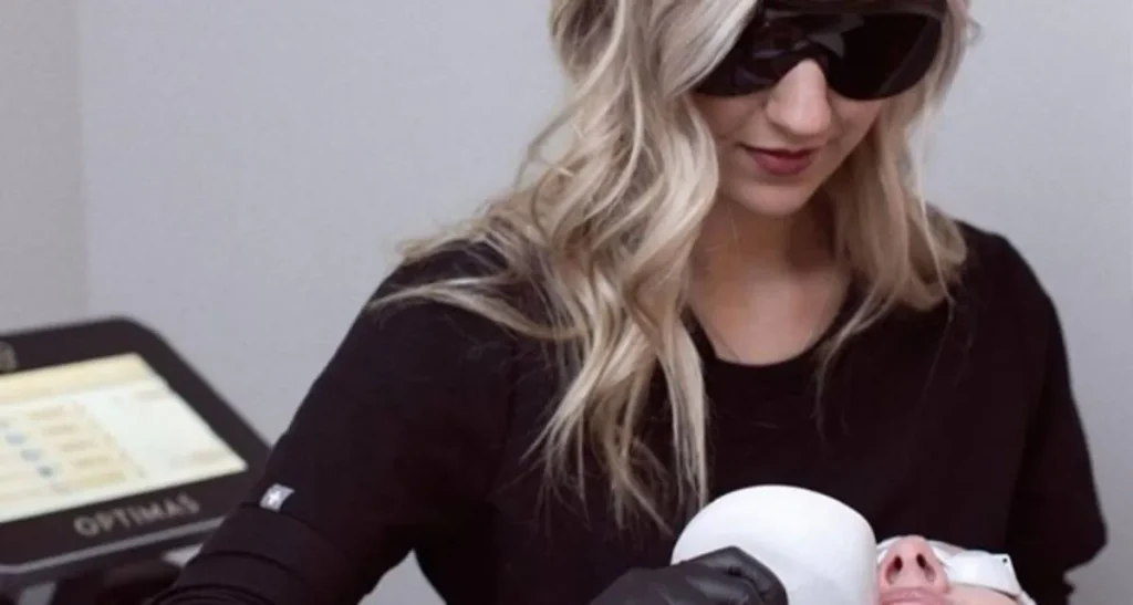 بهترین لیزر برای موهای نازک و بور