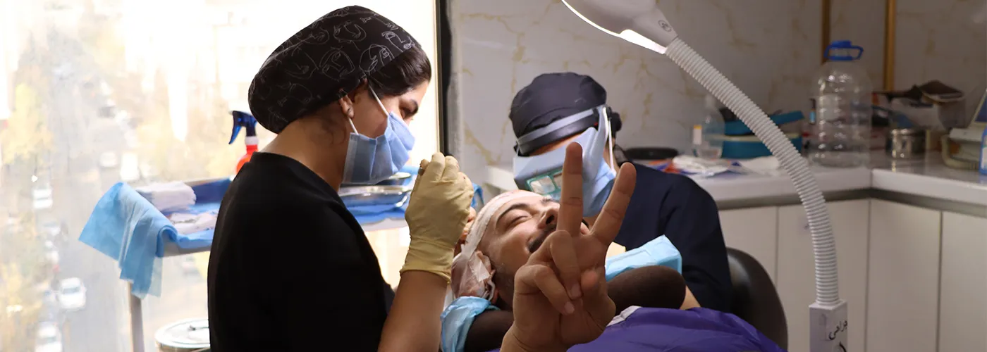 کاشت مو به روش DHI تکنیکی نوین و دائمی برای موهایی طبیعی و زیبا