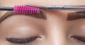 چند روز بعد از کاشت ابرو میتوان قیچی کرد؟