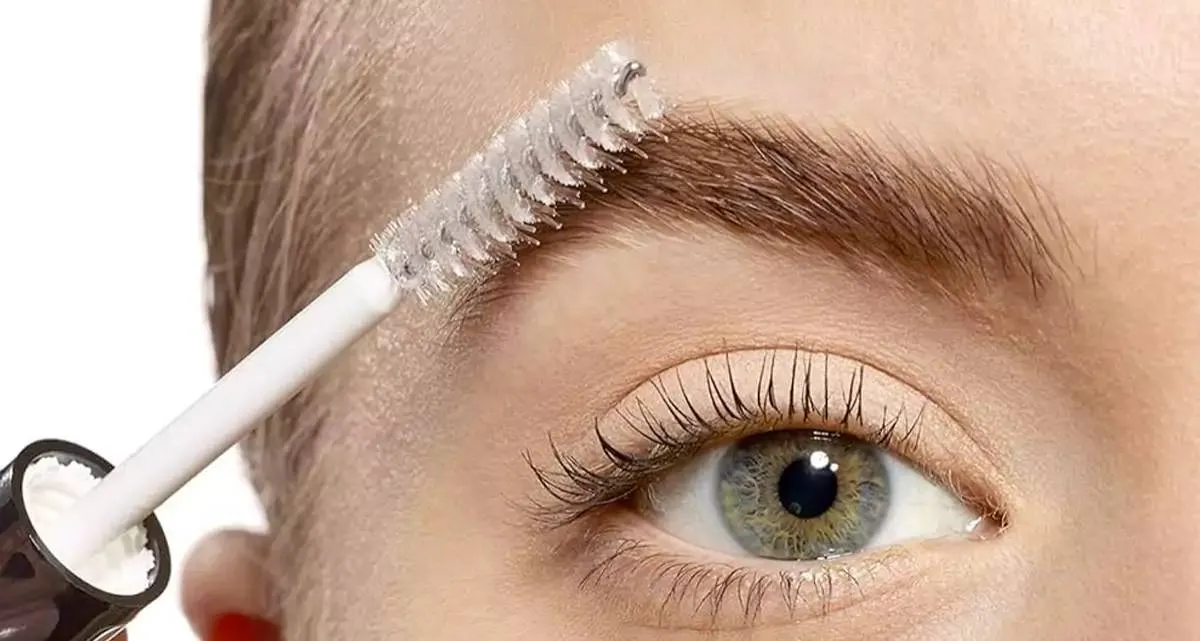 کدام روش کاشت ابرو بهتر است؟ بررسی ماندگی، مزایا و معایب هر روش