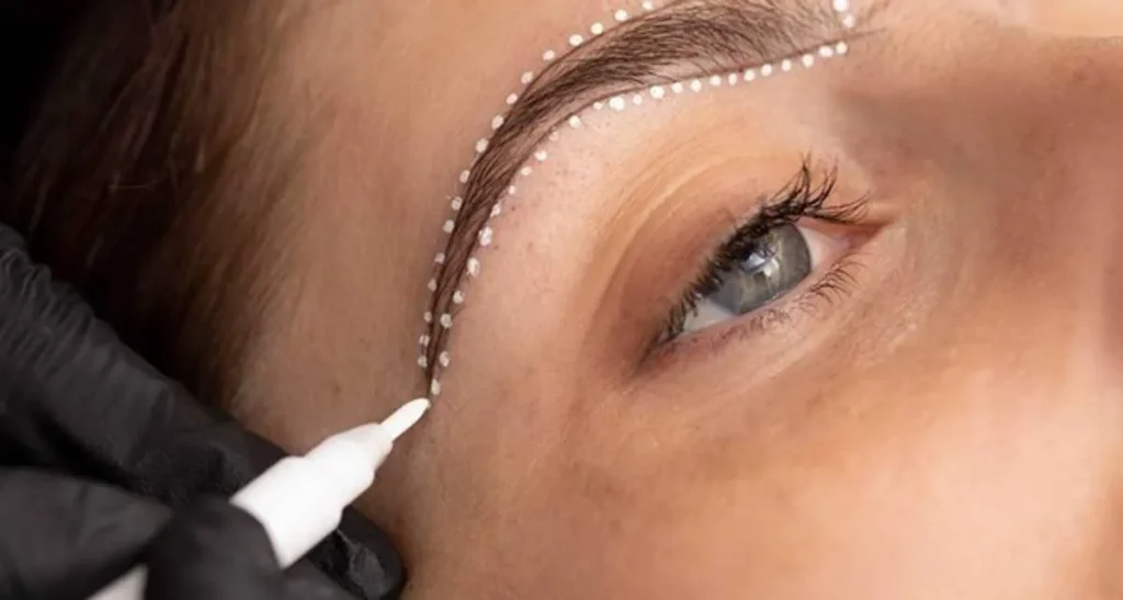 تفاوت کاشت ابرو با میکروبلیدینگ
