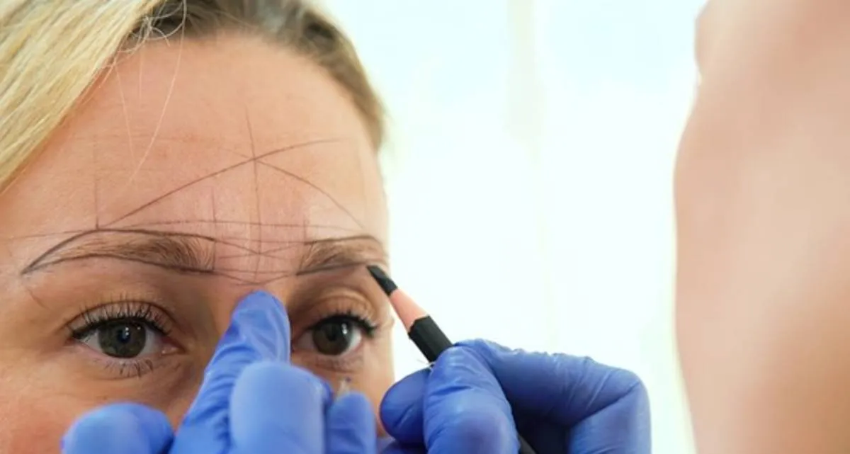 کاشت ابرو طبیعی با ماندگاری دائمی