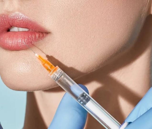 تزریق آنزیم به لب