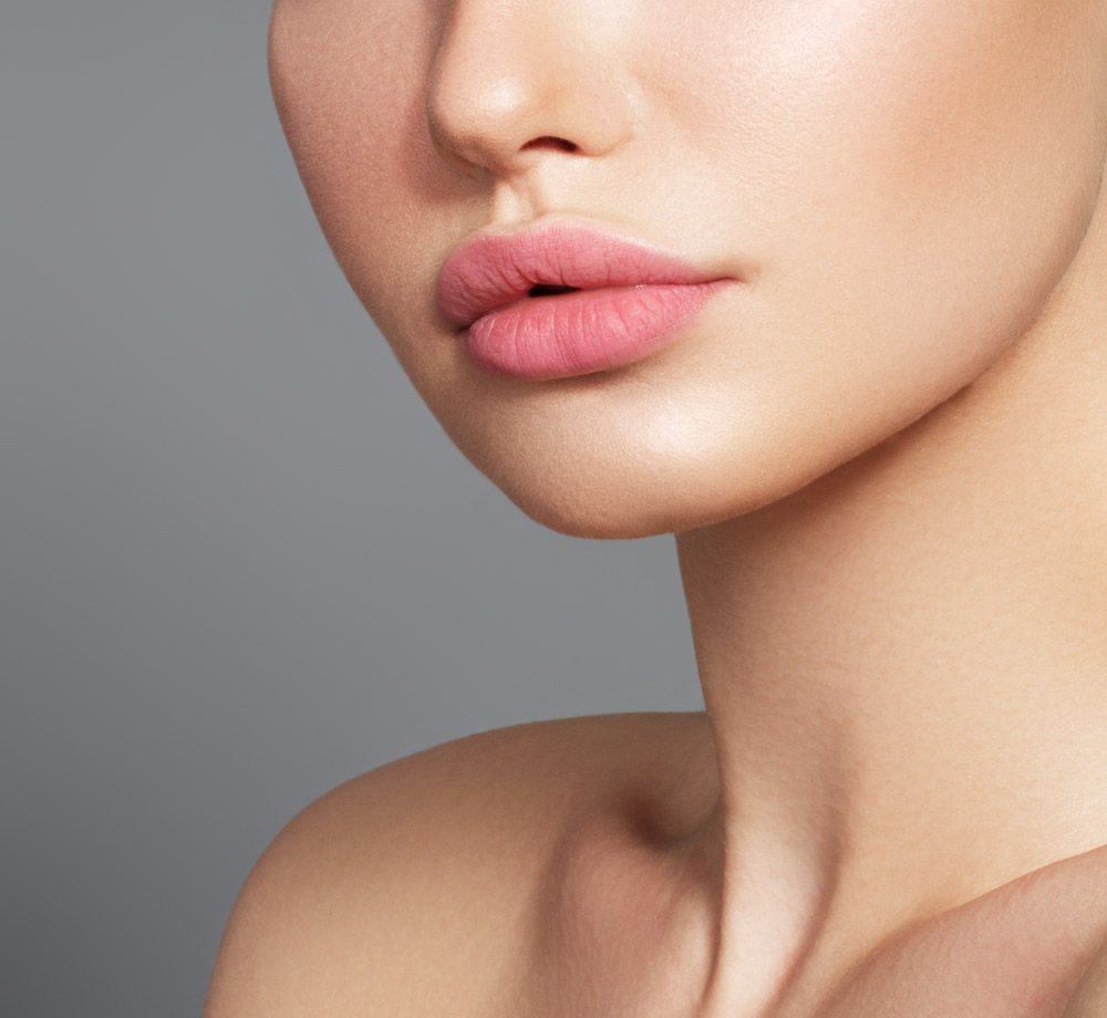 تزریق ژل لب مدل قلبی