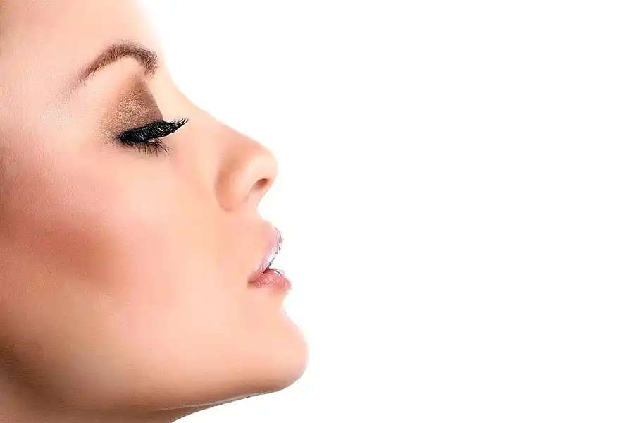 تزریق ژل بینی قوز دار